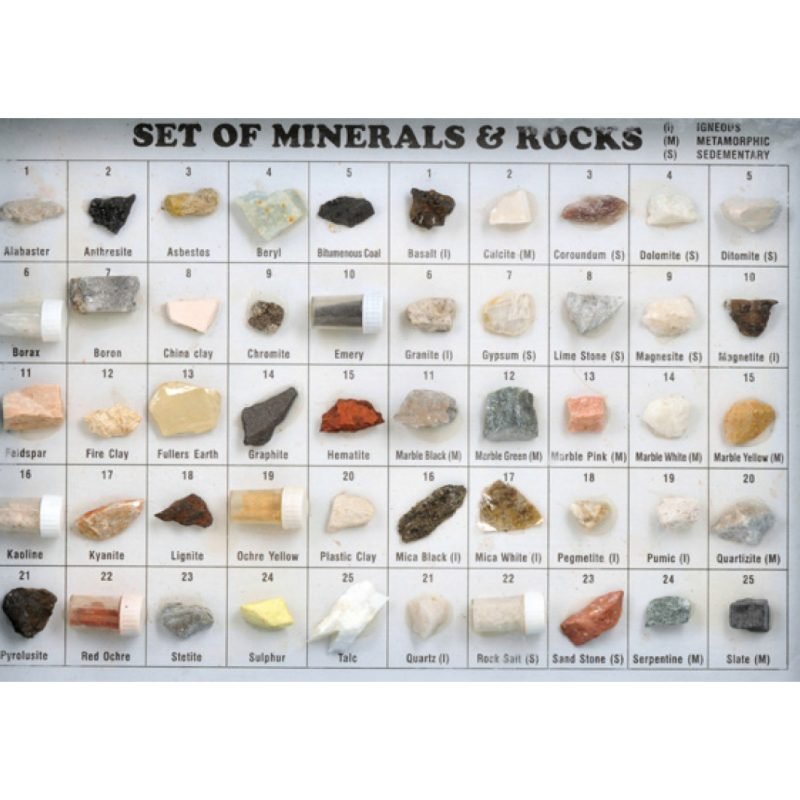 Collection de 50 Roches et Minéraux