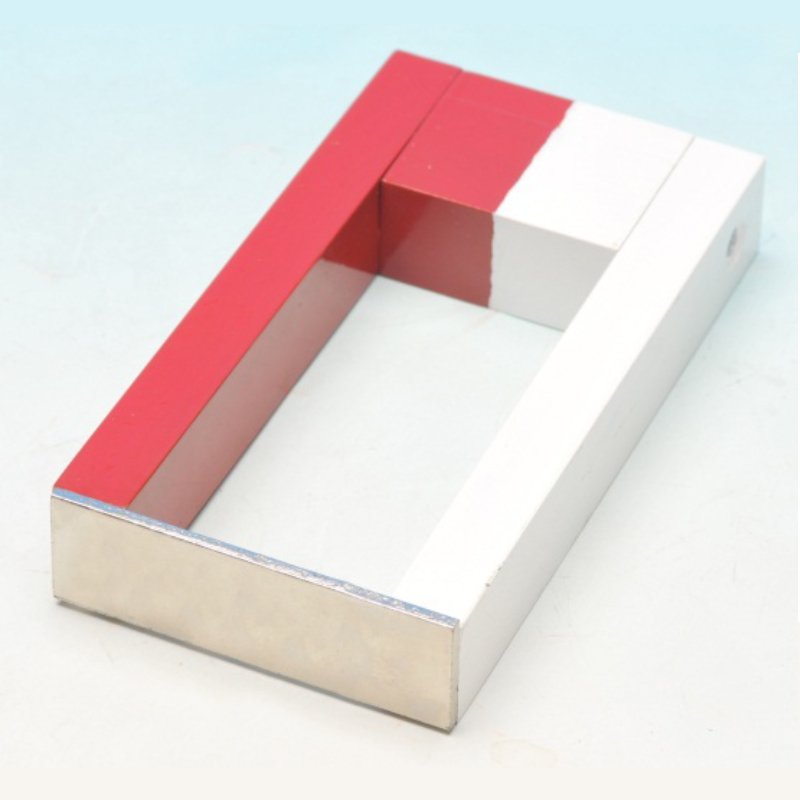 Aimant en U  repéré ticonal