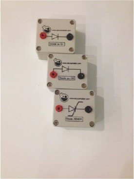 Lot de 3 Diodes sur support (Si - Ge ET Zener)